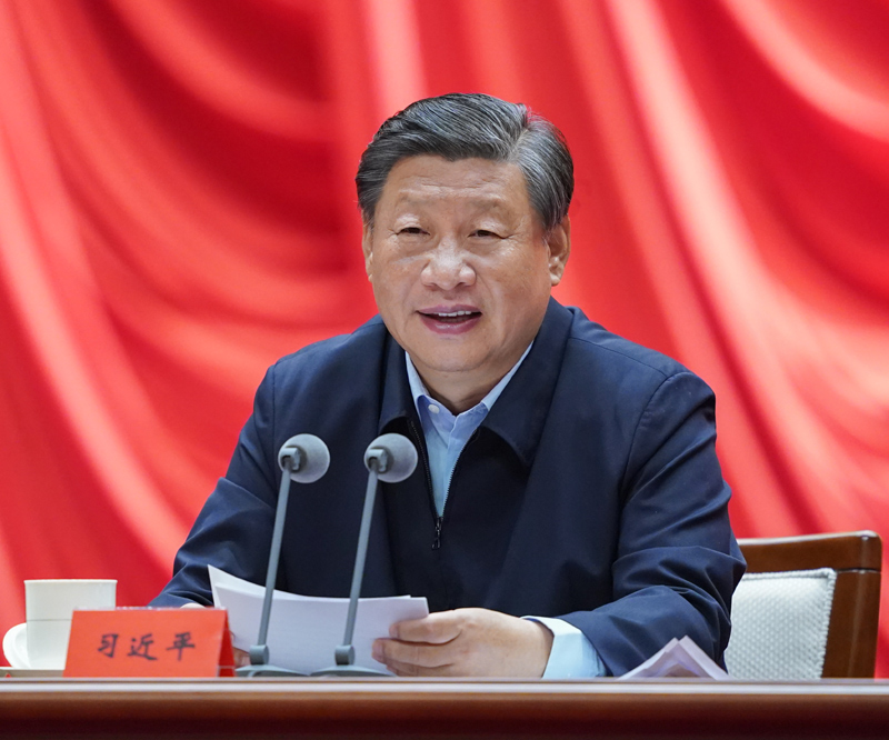 　　9月1日，2021年秋季學(xué)期中央黨校（國家行政學(xué)院）中青年干部培訓(xùn)班在中央黨校開班。中共中央總書記、國家主席、中央軍委主席習(xí)近平在開班式上發(fā)表重要講話。新華社記者 申宏 攝